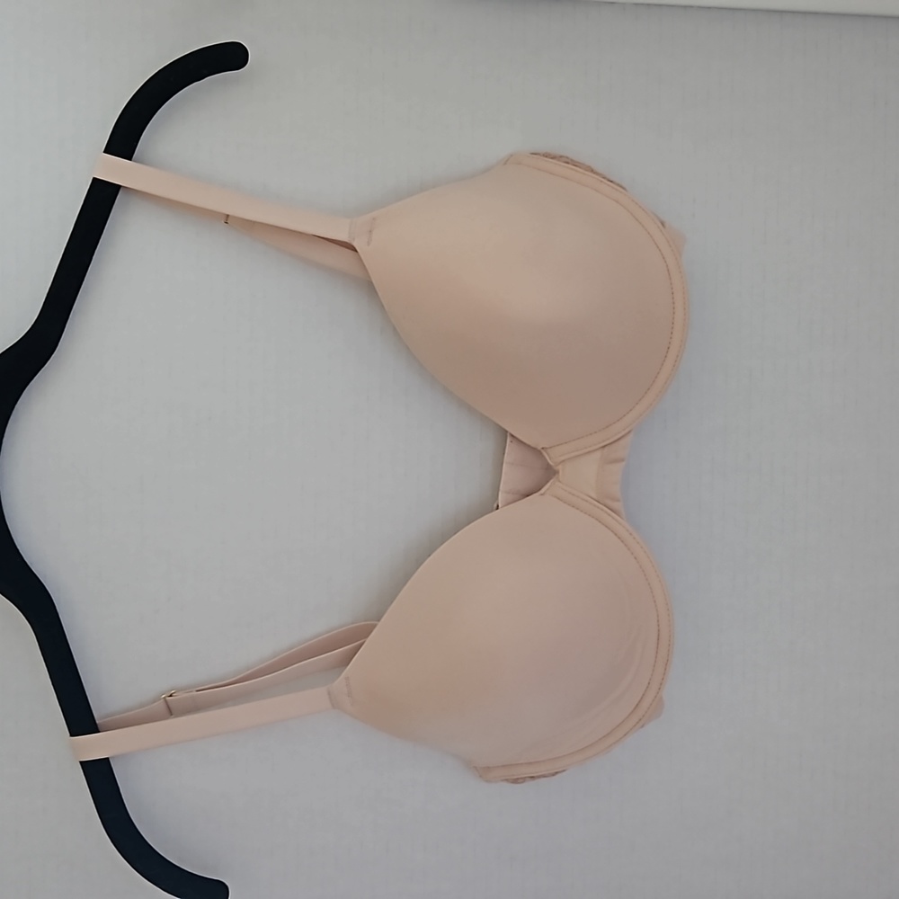 Natori | NWOT Frame Contour Seamless Underwire Bra 32DD